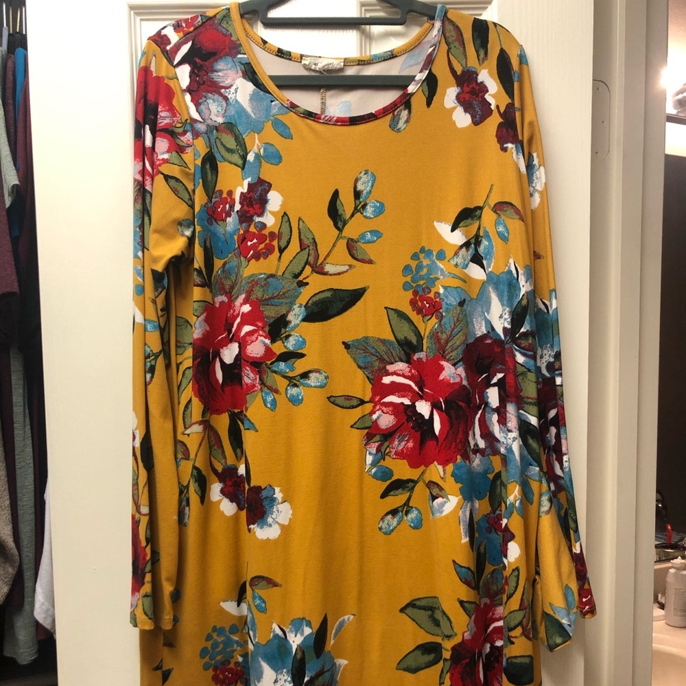 Floral long sleeve dress